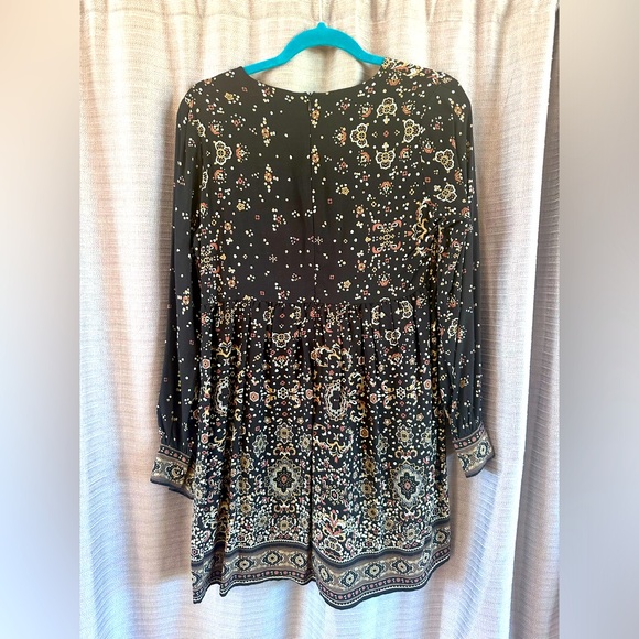 Long sleeve mini dress - Picture 1 of 4